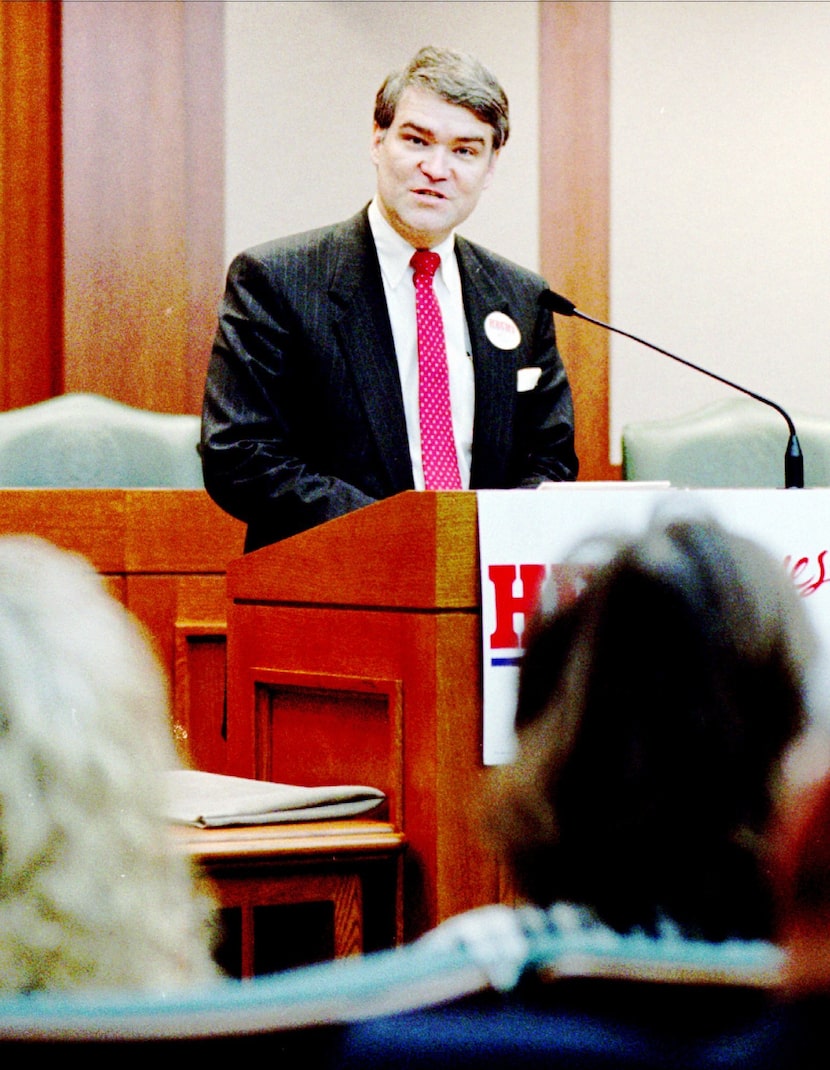 Texas Supreme Court Justice Nathan Hecht announces his bid for reelection on Dec. 7, 1993,...