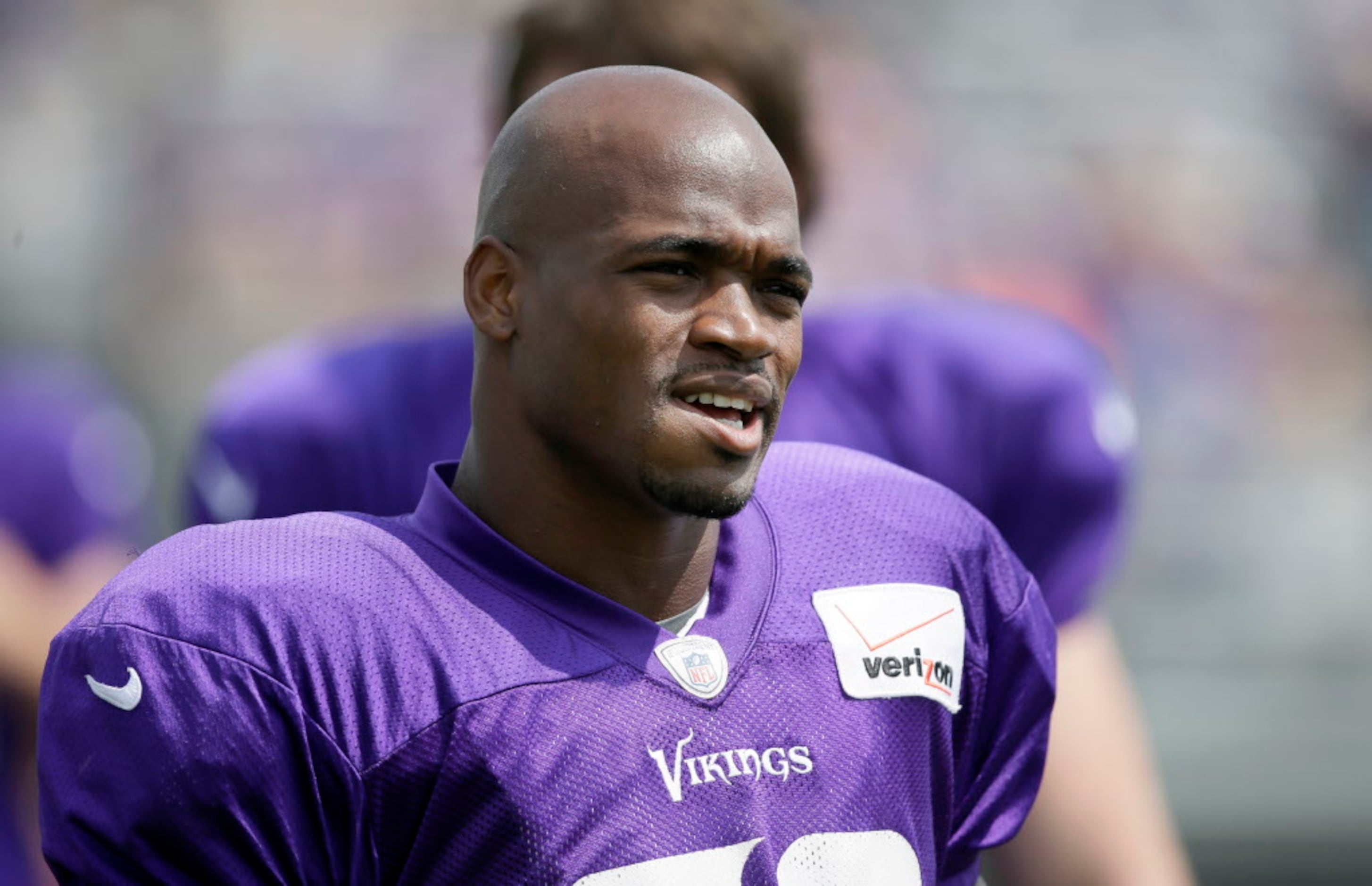 Vikings fans react to Peterson case, with opinions on all sides