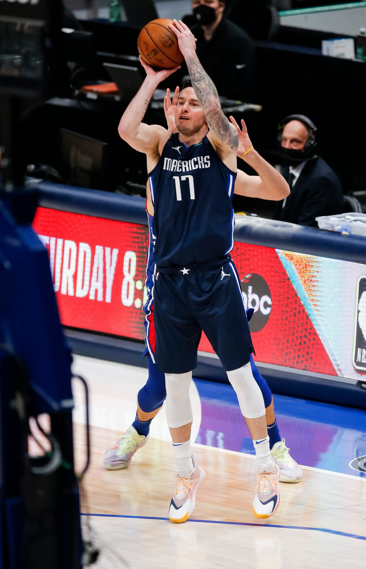 Dallas Mavericks guard JJ Redick (17) attempts a shot during the first half of an NBA...