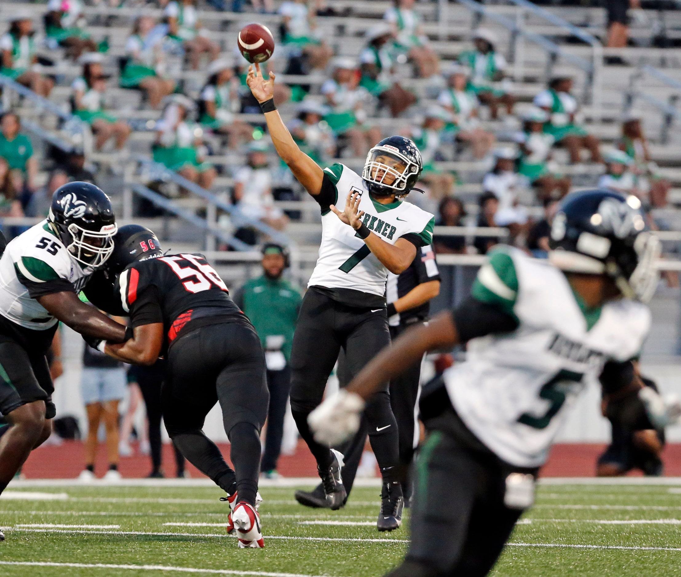 Richardson Berkner High QB Cornell McGee IV (7) throws a pass during the first half of a...