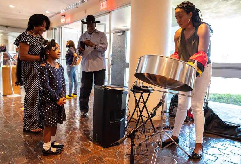 Jordan Williams, 6, and her great grandparents Julia and Michael Stanley watched Janelle...