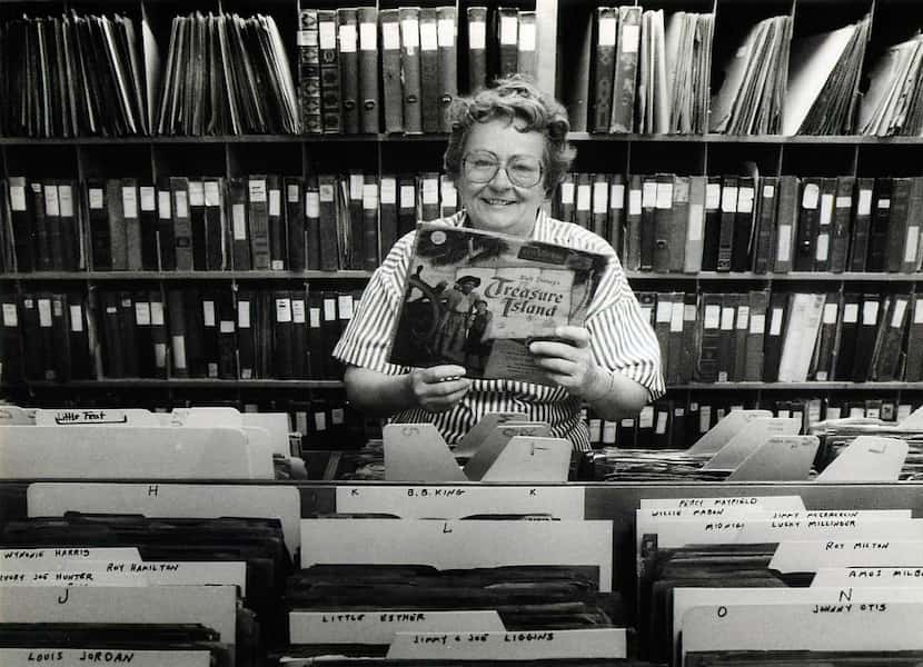 October 9, 1985 - Store owner Dorothy at Collectors Records in Casa Linda Plaza.