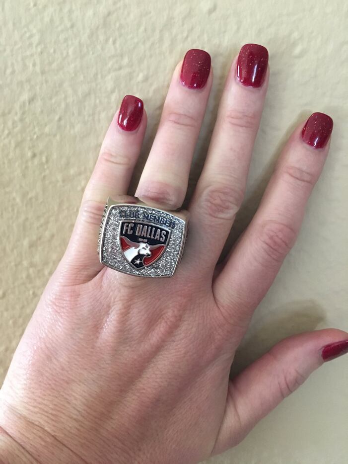 The face of the ring features the FC Dallas crest, as well as the legend Club Membe