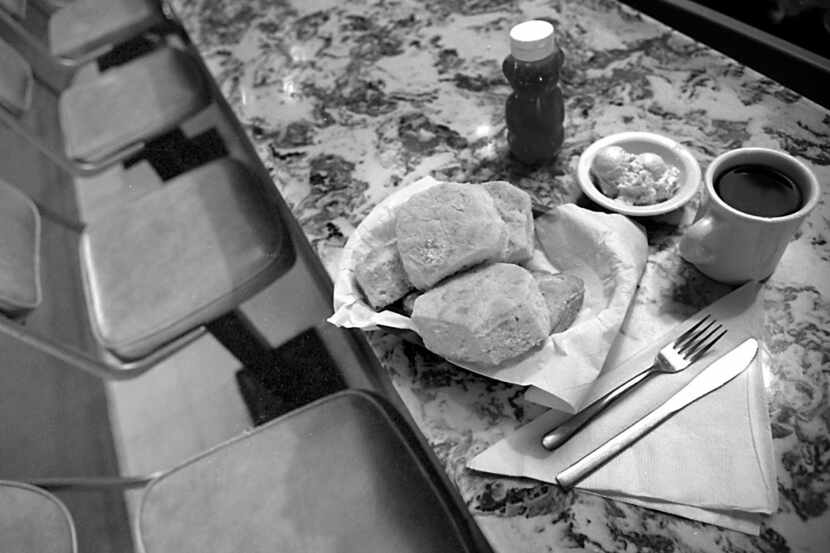 Barbec's Restaurant in East Dallas is famous for its beer biscuits, photographed here in 1993.