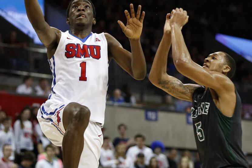 Southern Methodist Mustangs guard Shake Milton (1) lays up a shot against Tulane Green Wave...
