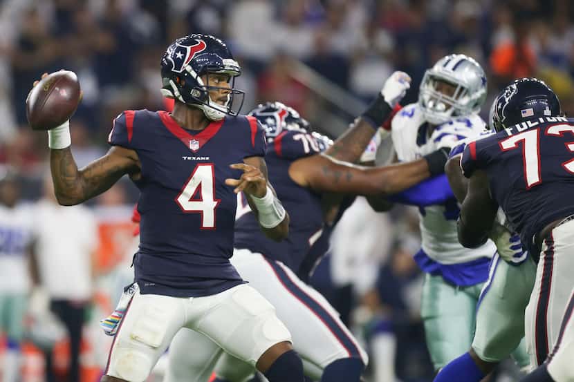 Houston Texans quarterback Deshaun Watson (4) during the second quarter of a game between...