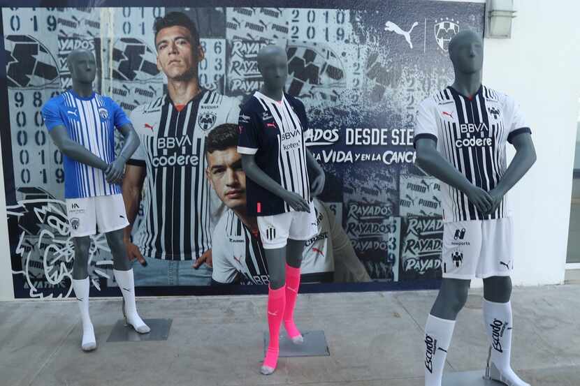 Estos son los nuevos uniformes de los equipos de Rayados de Monterrey para el  lo torneo...