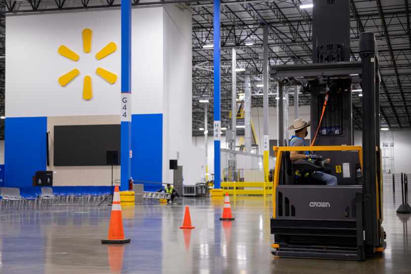 El nuevo centro de embalaje y distribución de pedidos de Walmart está ubicado en el 2500 E....