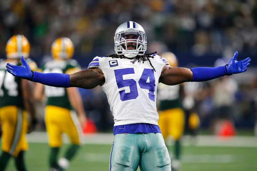 FILE — Dallas Cowboys middle linebacker Jaylon Smith (54) celebrates after tackling Green...