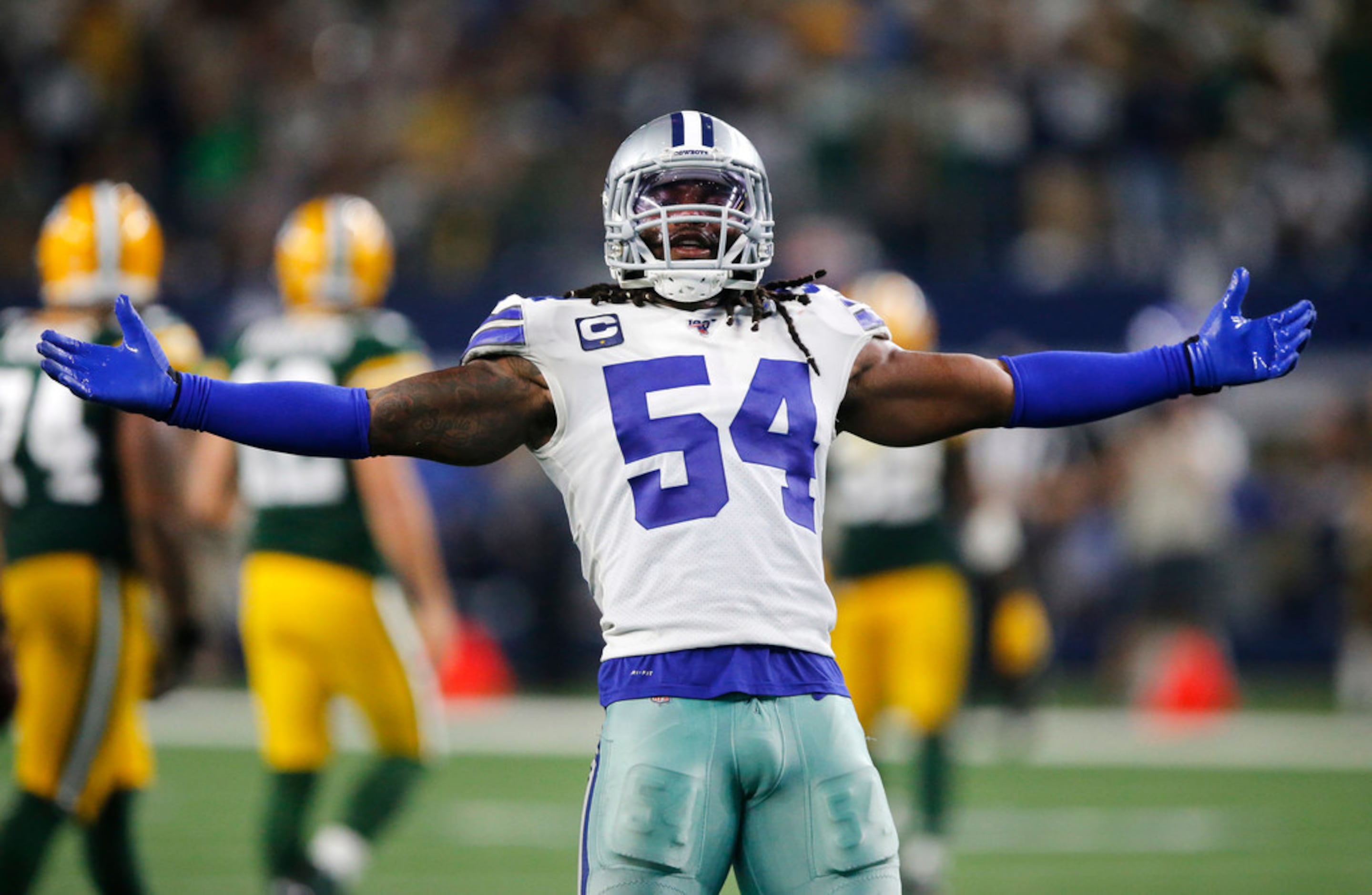 Cowboys LB Jaylon Smith addresses celebration near injured opponent