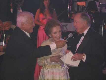 Merv Griffin, Nancy Reagan and Boone Pickens at a party in California in 2006.