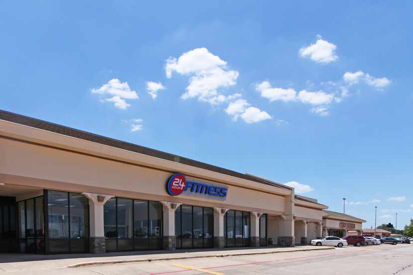 The Valley Square shopping center in Lewisville sold.