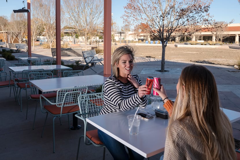 Shelby Presser, left, and Terri Hankins enjoy a pair of beverages after having lunch at...