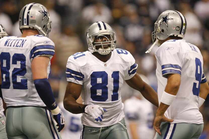 NFL Dallas Cowboys vs New York Giants ---
Dallas Cowboys wide receiver Terrell Owens,...