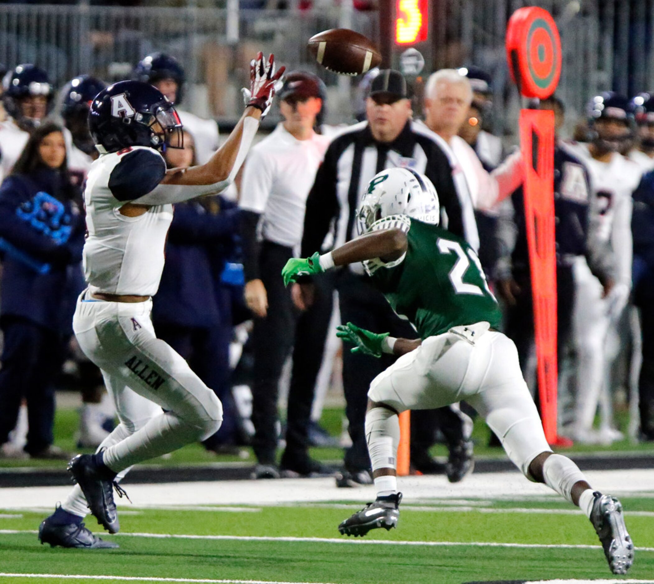 Allen High School wide receiver Blaine Green (8) catches a pass as Prosper High School...