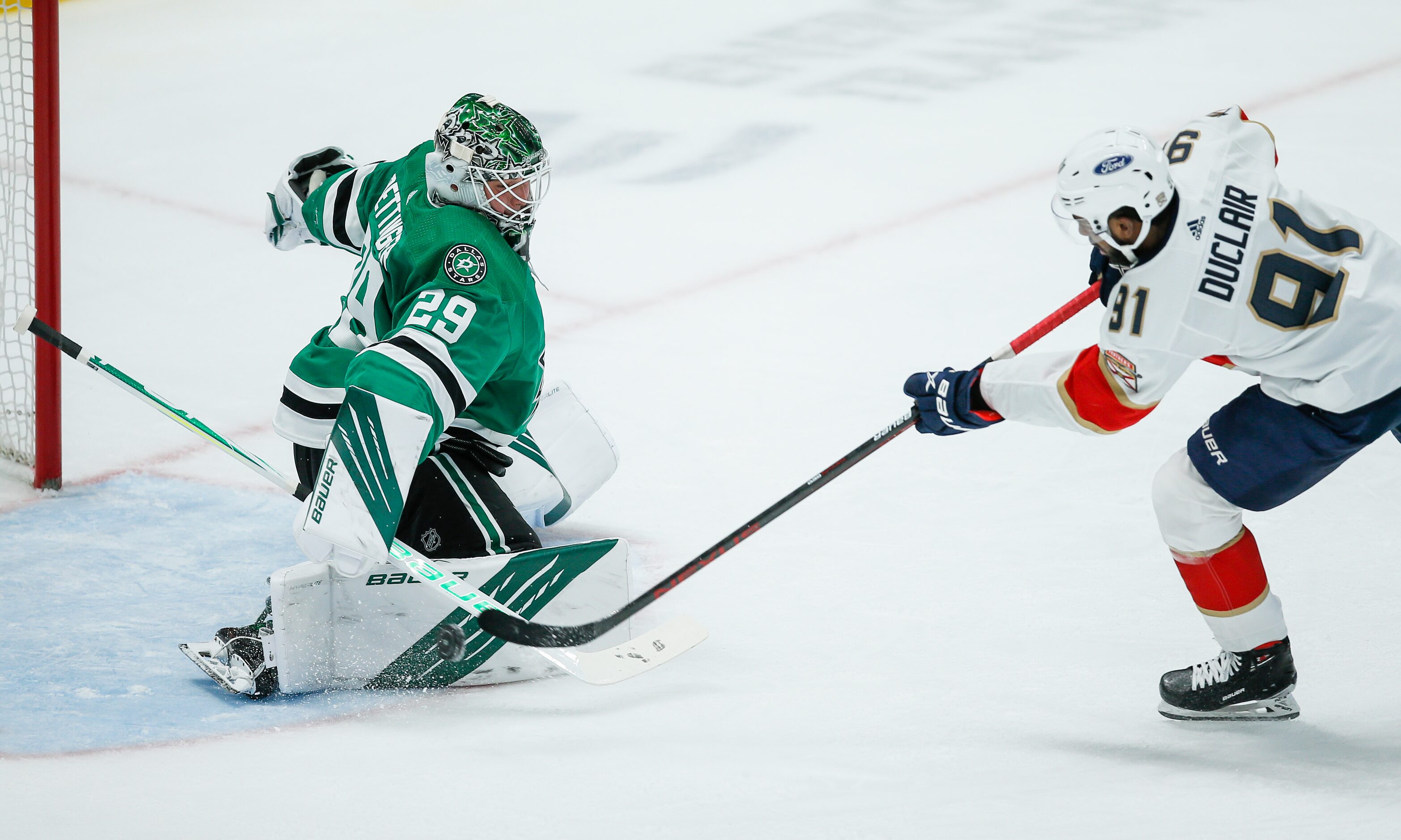 Florida Panthers forward Anthony Duclair (91) shoots the puck past Dallas Stars goaltender...