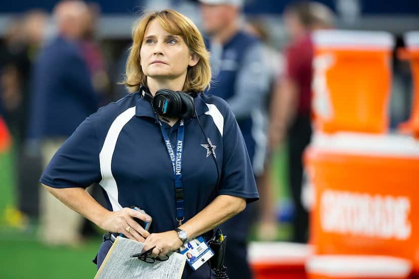 Dallas Cowboys sideline reporter Kristi Scales works the sideline before a preseason...