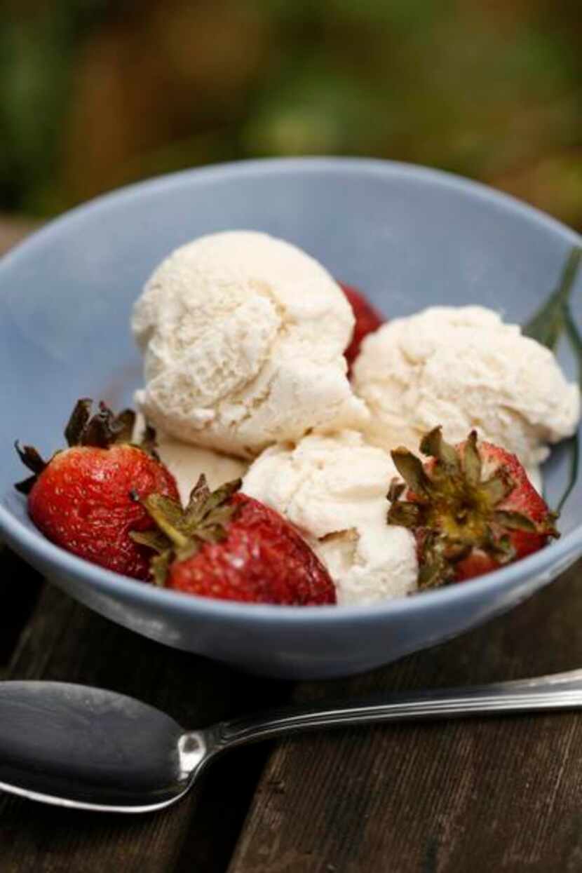 
Grilled strawberries on ice cream
