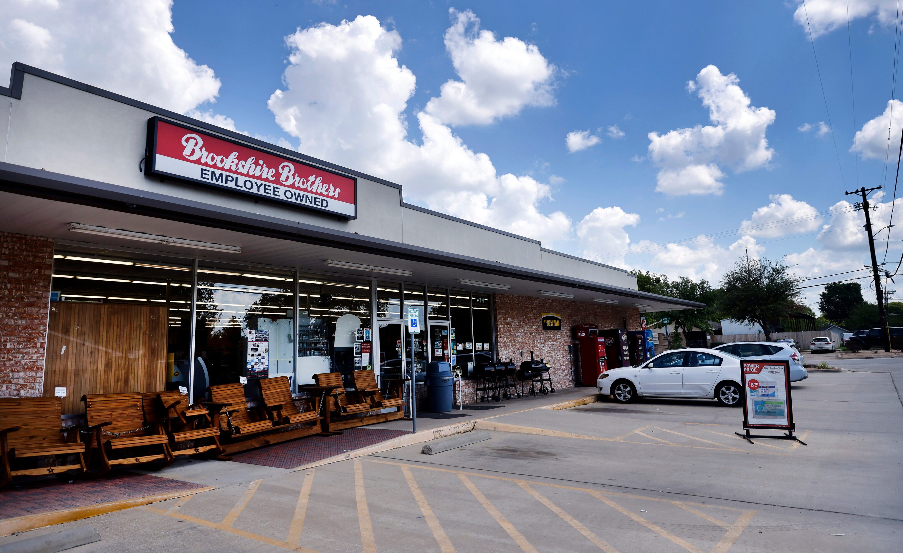 An exterior view of the Brookshire Brothers grocery store in downtown Crandall.