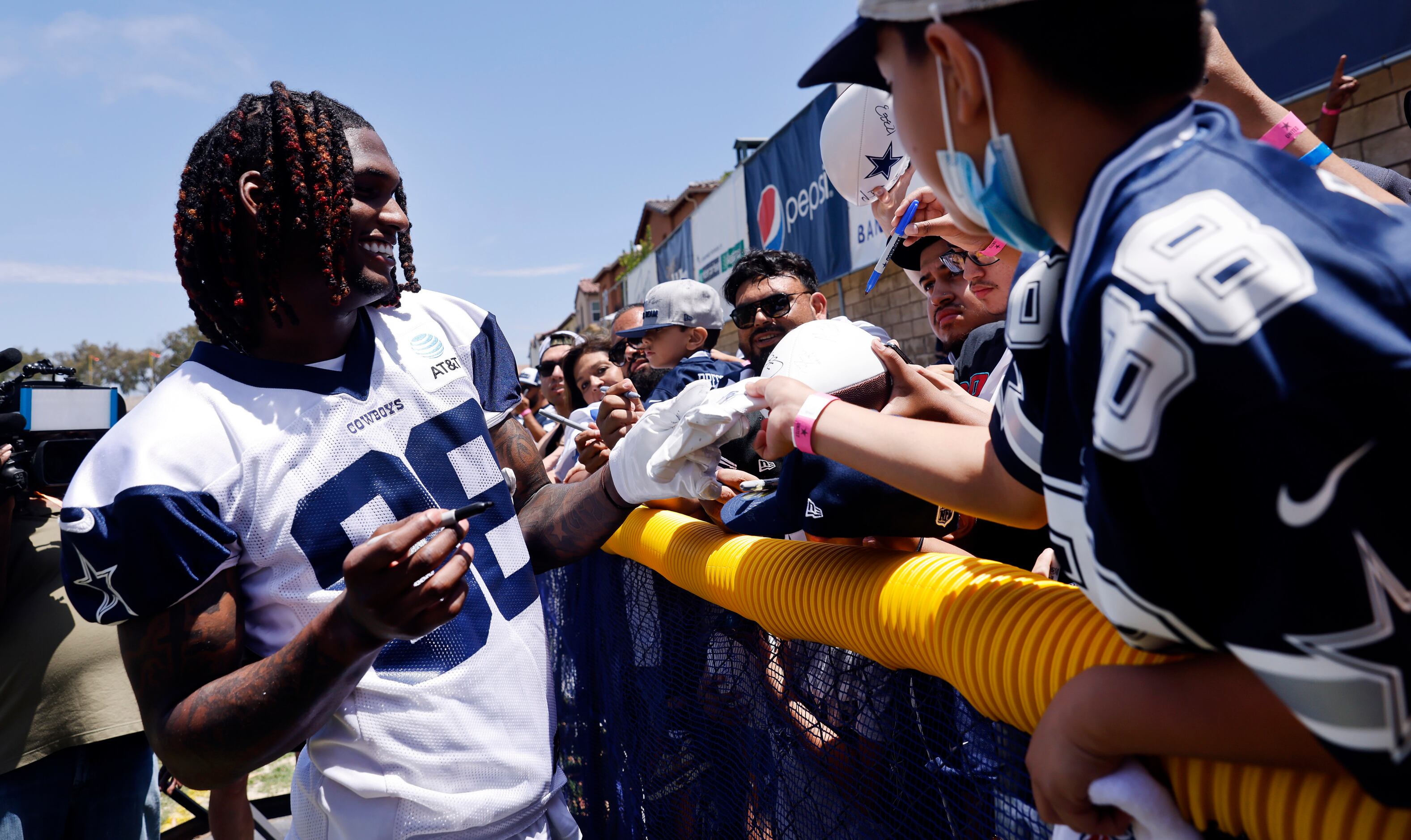 Cowboys minicamp update: CeeDee Lamb suffered apparent leg injury, seems  fine - Blogging The Boys