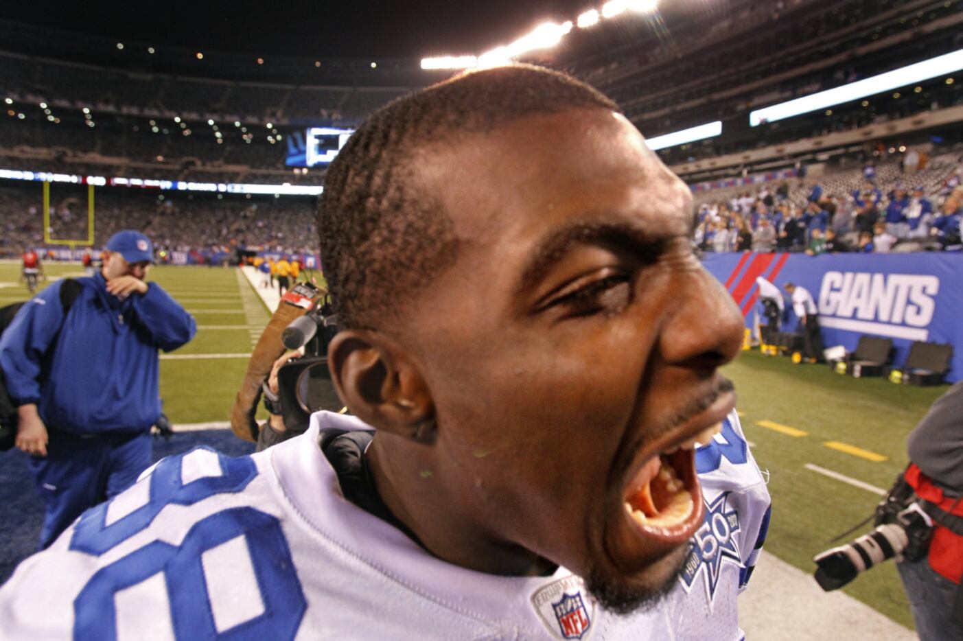 Store clerks at mall say they will miss Dez Bryant