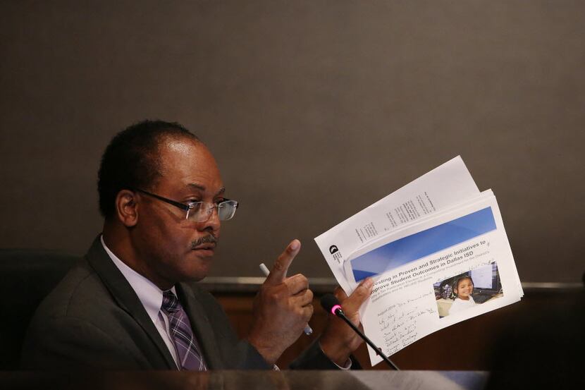 DISD trustee Lew Blackburn, of District 5, speaks during a special meeting by the Dallas...