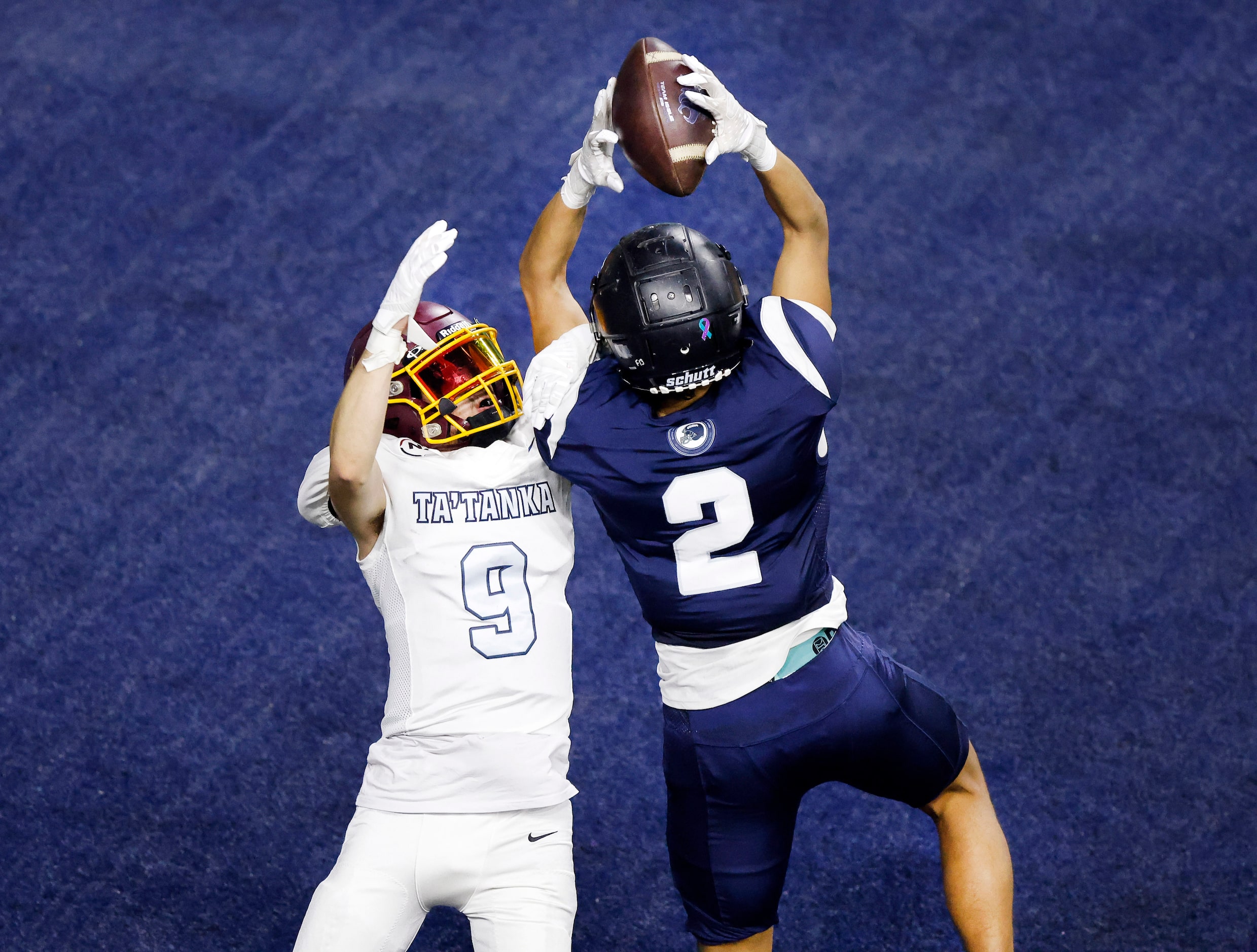 Wa-Ya receiver Trey Bennett III of Woodland High (Fairfax, OK) pulls down a fourth quarter...