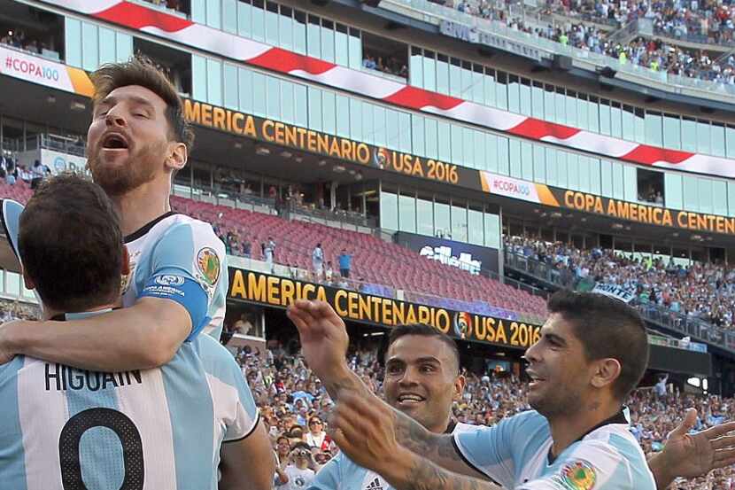 Lionel Messi repensó su decisión de retirarse de la selección. Foto GETTY IMAGES
