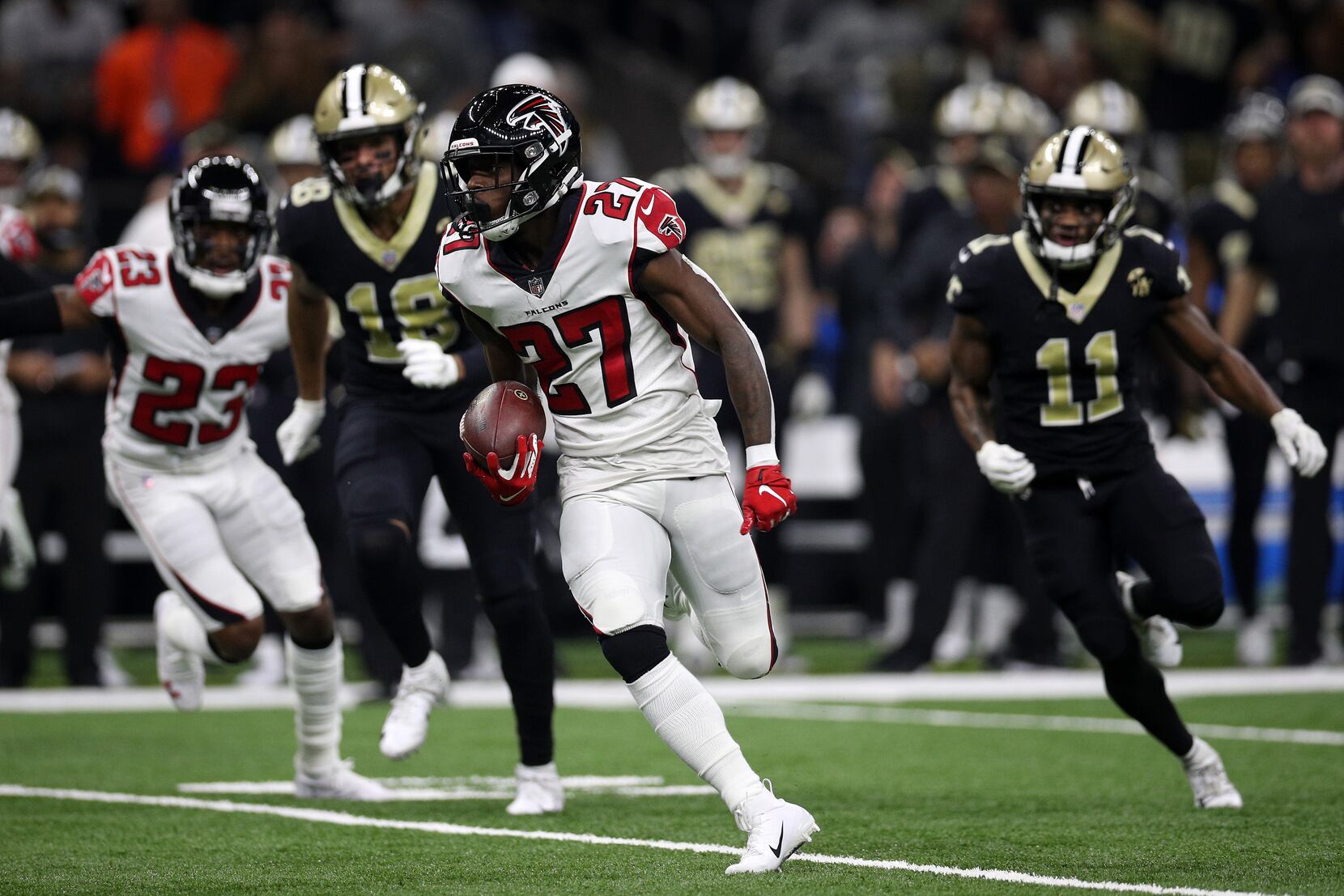 Dallas Cowboys free safety Damontae Kazee (18) during an NFL football game  against the Washington Football Team, Sunday, Dec. 12, 2021, in Landover,  Md. (AP Photo/Julio Cortez Stock Photo - Alamy