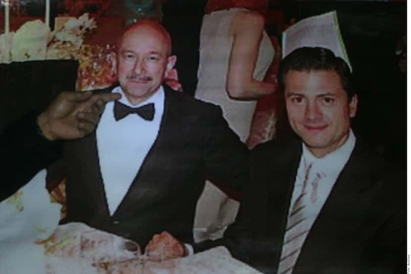 Carlos Salinas de Gortari (izq.) y Enrique Peña Nieto (der.) fueron involucrados en el caso...