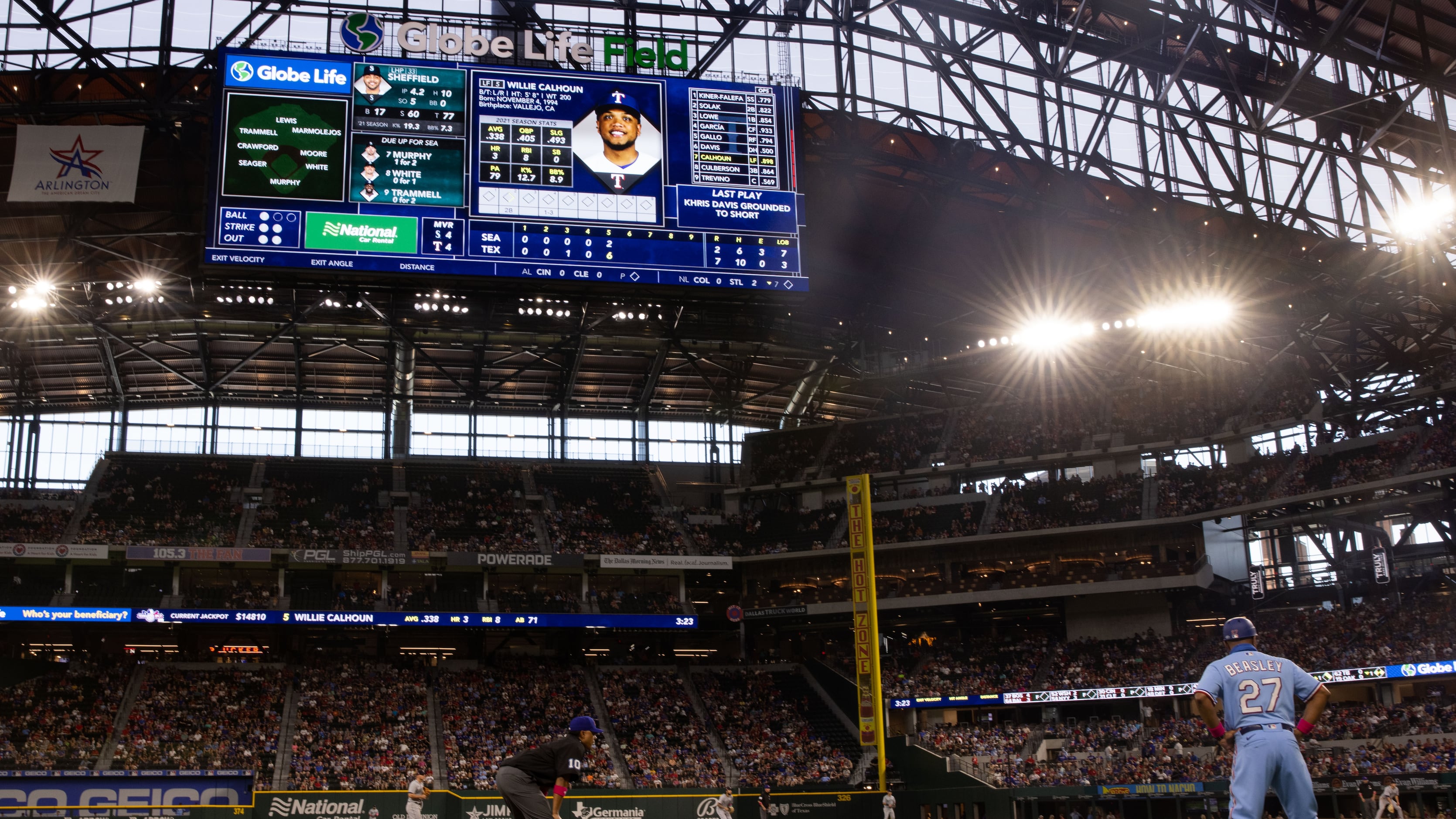 Rangers played with Globe Life Field's roof open and the results weren't  exactly what they had in mind