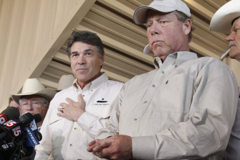 Gov. Rick Perry appeared in West on Friday with Mayor Tommy Muska.