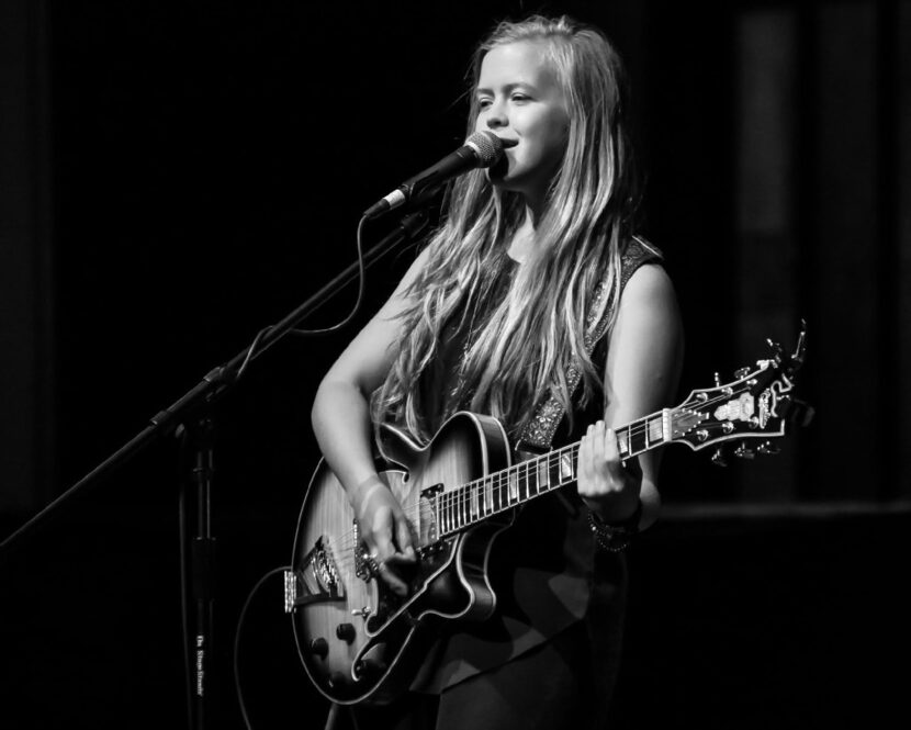 Emily Elbert, live in concert in 2016 at The Spire in Plymouth, Mass.