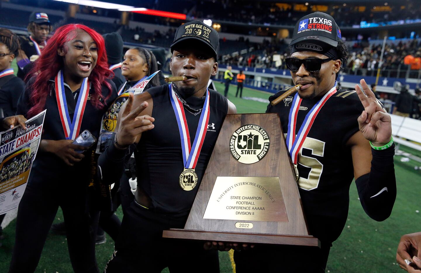 South Oak Cliff wide receivers Joshua Manley (85) and Jordan Mayes (84) celebrate their...