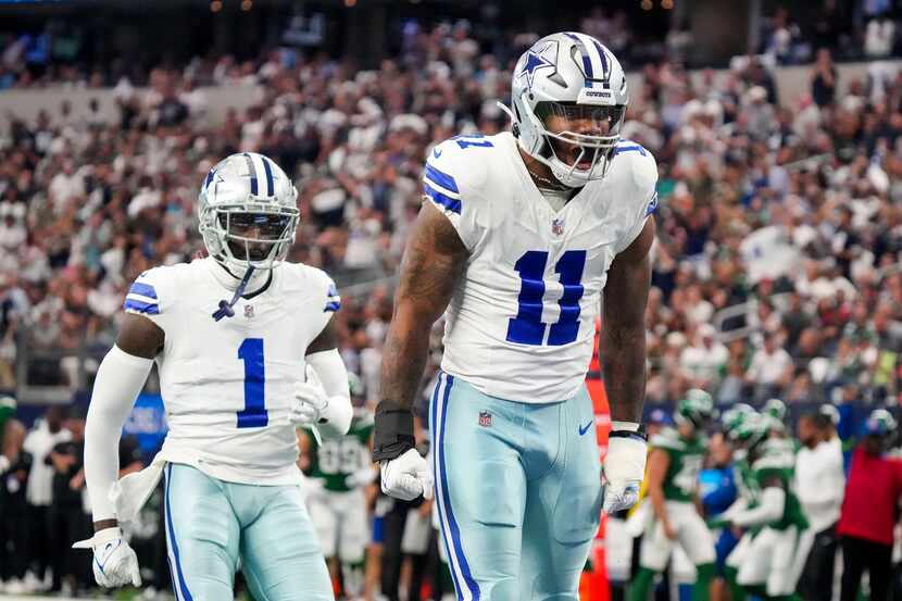 Dallas Cowboys linebacker Micah Parsons (11) celebrates after sacking New York Jets...