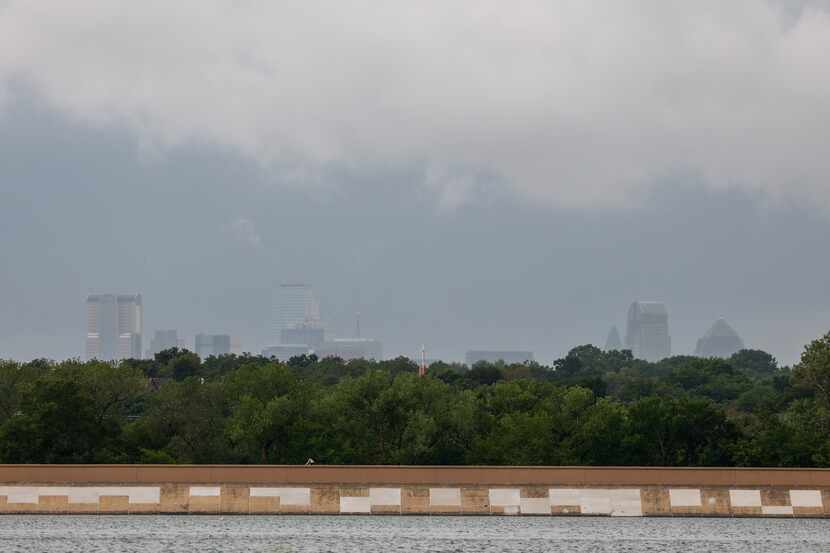 Rain moving into Dallas from White Rock Lake.