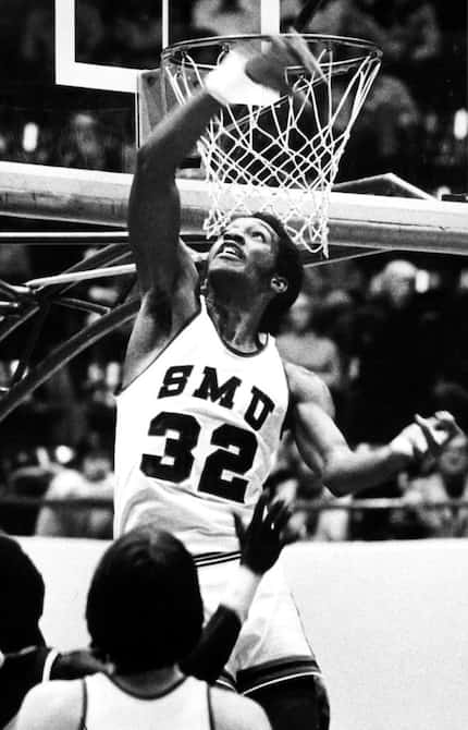 SMU legend Ira Terrell will have his No. 32 jersey retired on Jan. 12.