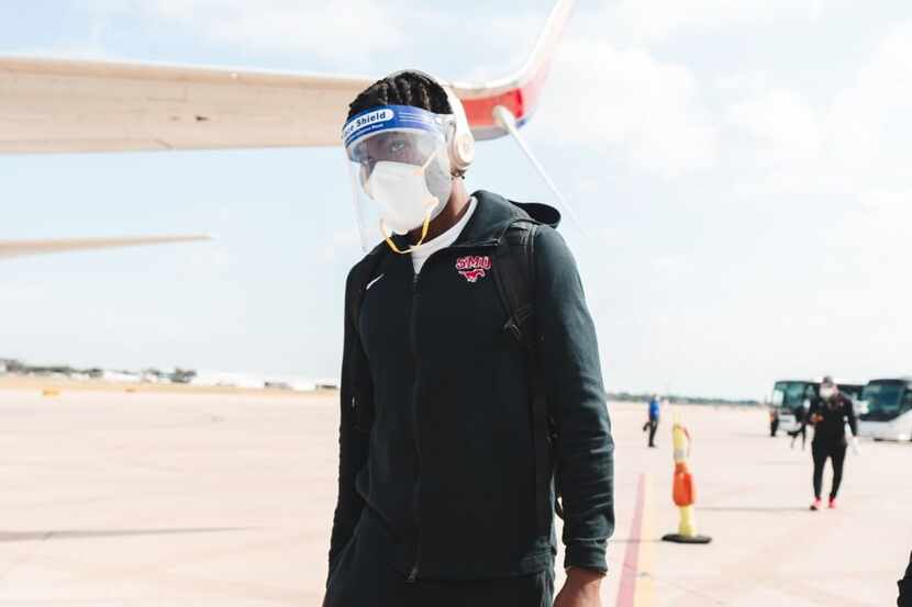 SMU wide receiver Rashee Rice exits the team plane after landing at Temple. (Courtesy of SMU...
