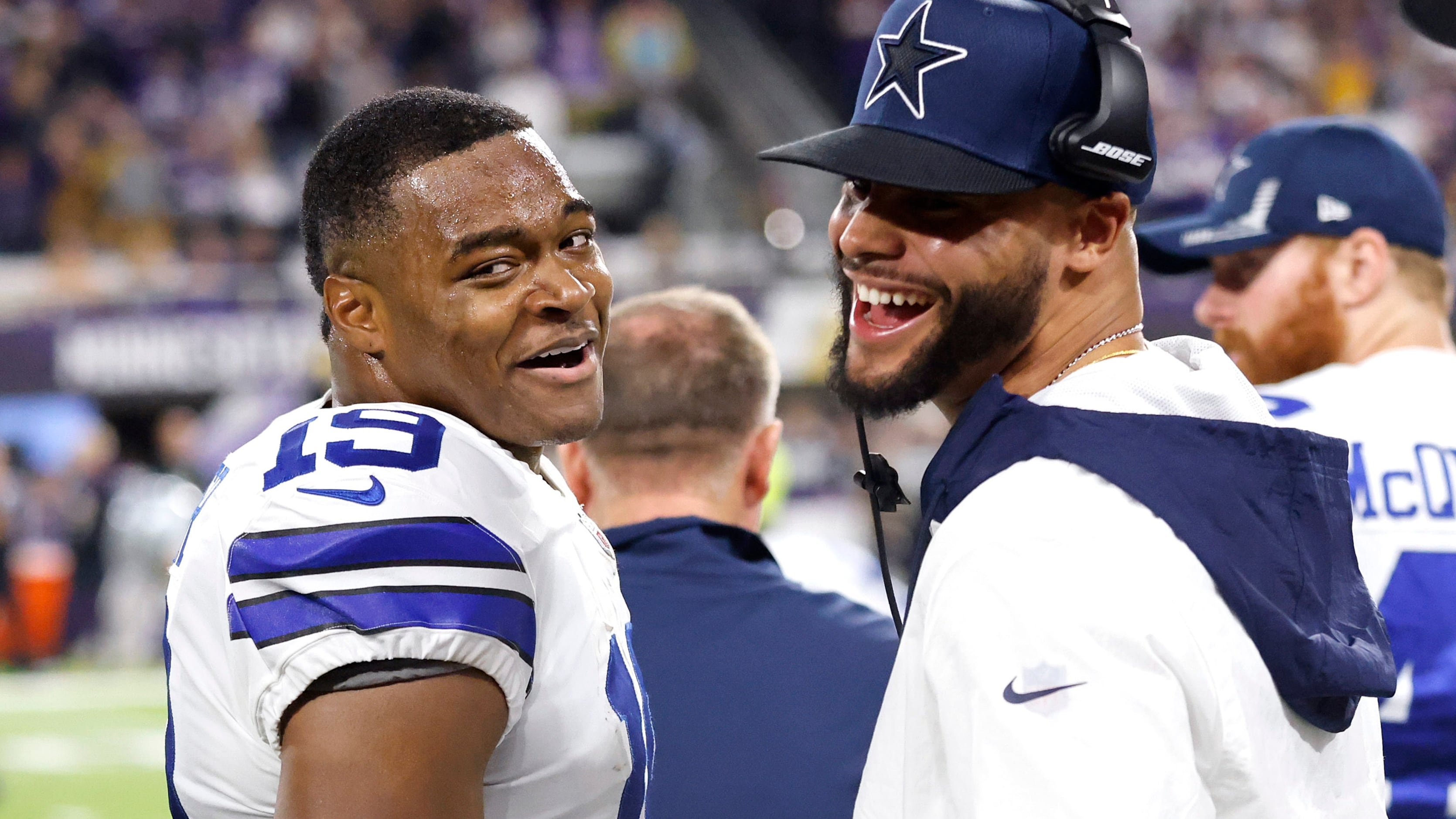 Cowboys sideline report: Micah Parsons' rising popularity, Amari Cooper's  extra protection and more