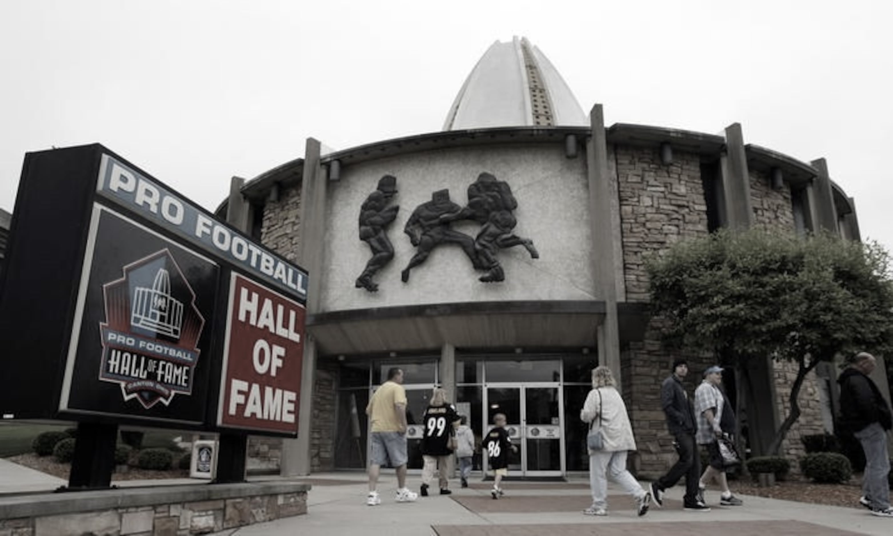 Cowboys Hall of Fame quiz: Enter for a chance to win an autographed  football from Michael Gallup!