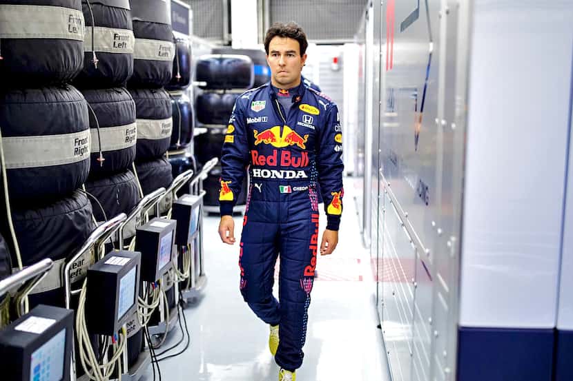 El mexicano Sergio Pérez está en proceso de acoplamiento como piloto de la escudería Red Bull.