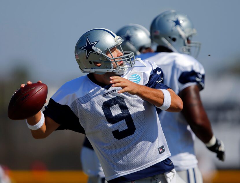 Dallas Cowboys quarterback Tony Romo (9) fires a long long pass down field during afternoon...