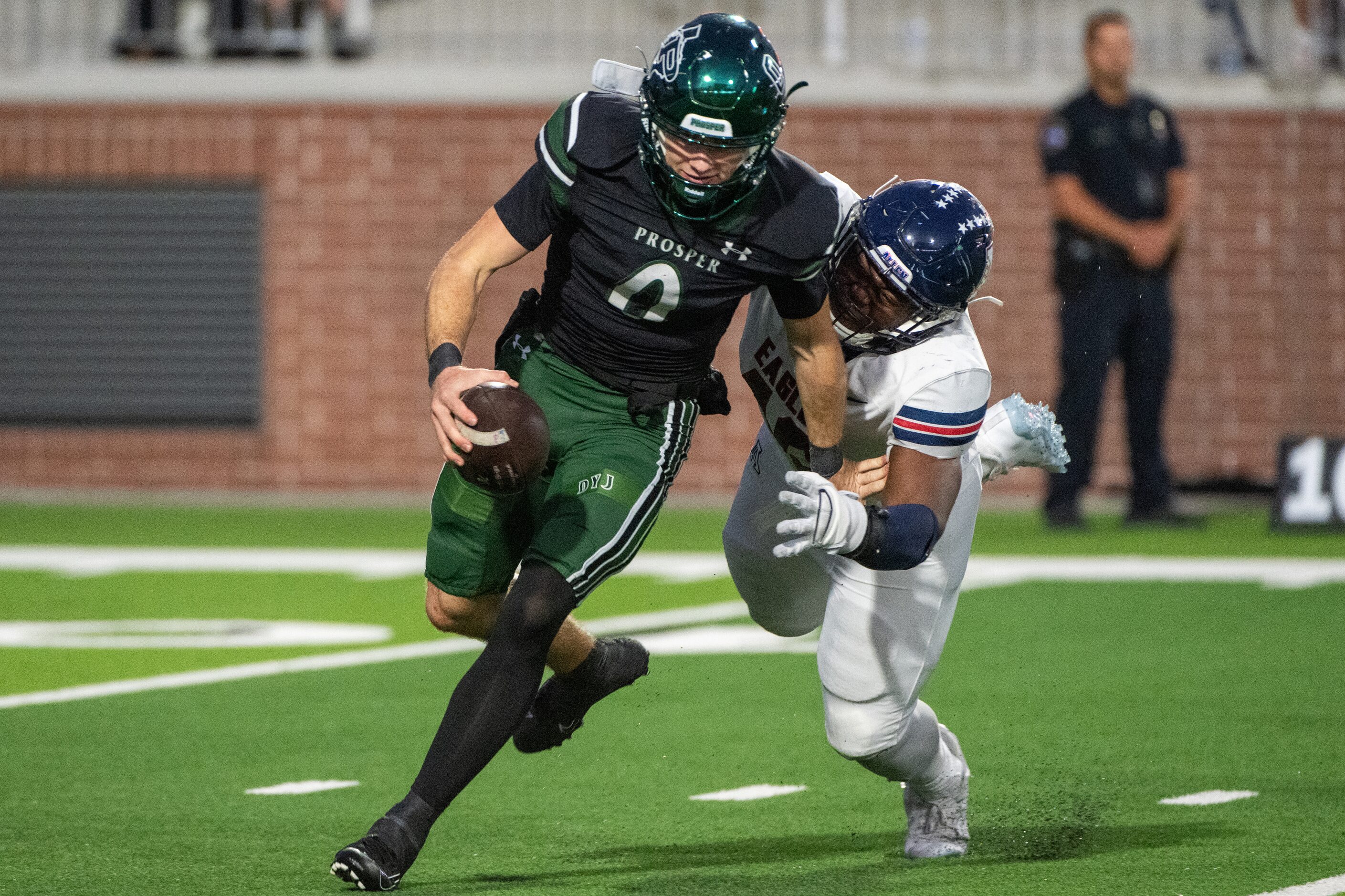 Allen’s defensive tackle Nathan Marsh (40) sacks Prosper quarterback Nathan TenBarge (0) in...