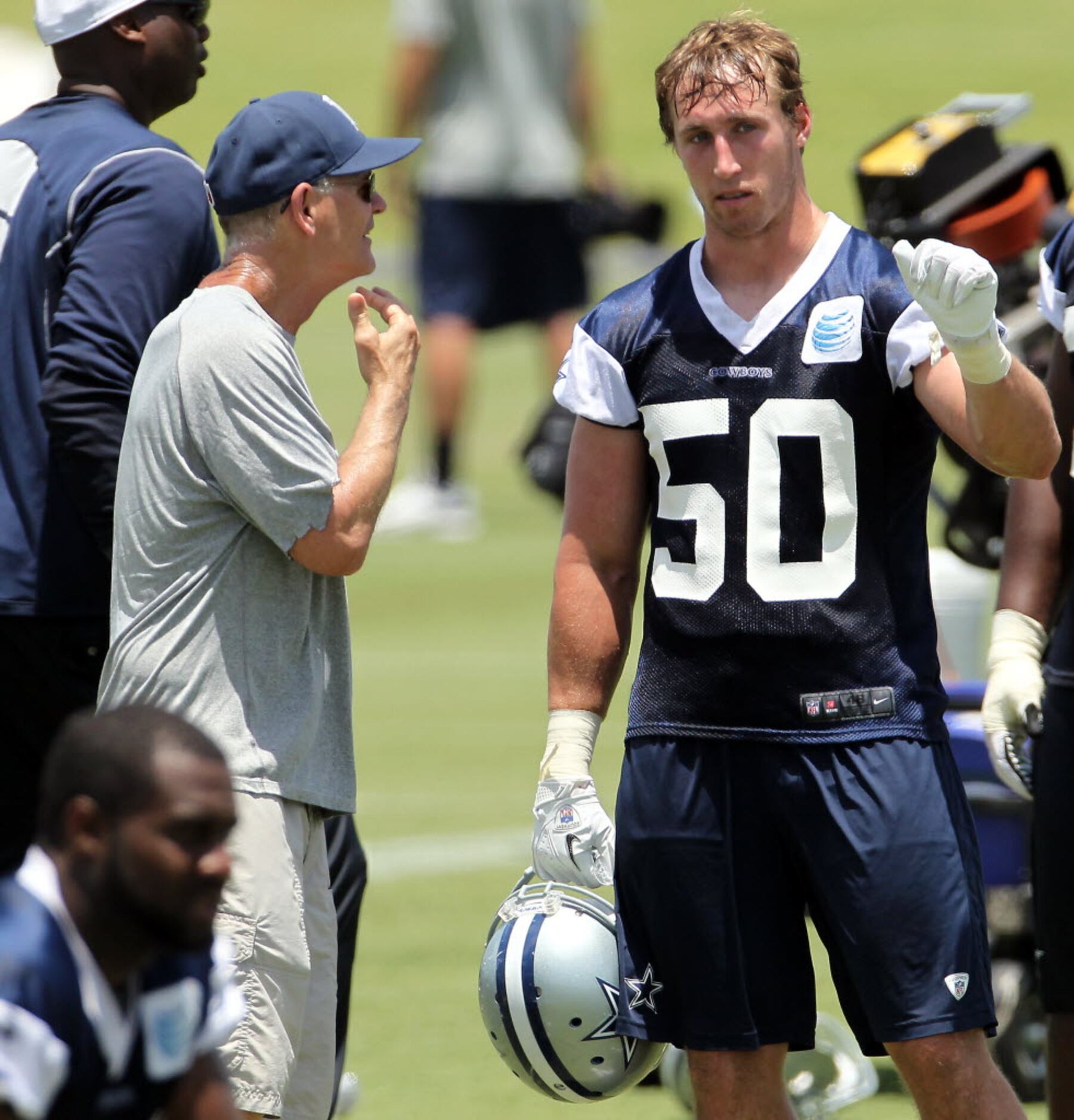 Cowboys Starter Leaves Practice With 'Hamstring Discomfort