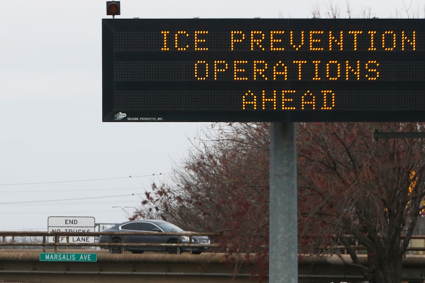 A TXDOT sign warns of pretreating for possible freezing precipitation over the New Year...