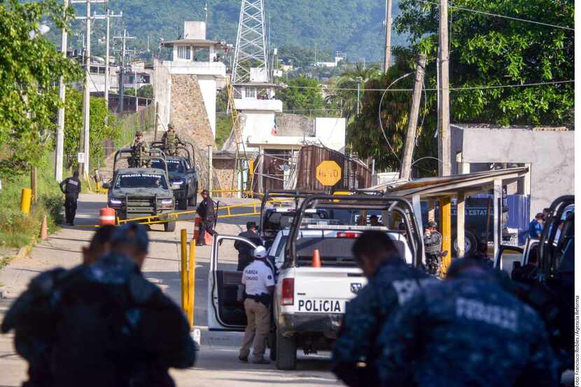 Fuerzas de seguridad fueron movilizadas al penal de Acapulco donde se reportó un incidente,...