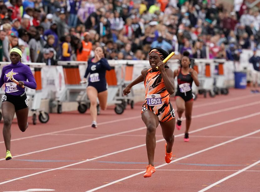 Lancaster's Kiara Smith finishes the final leg of the Class 5A girls 4x100-meter relay at...