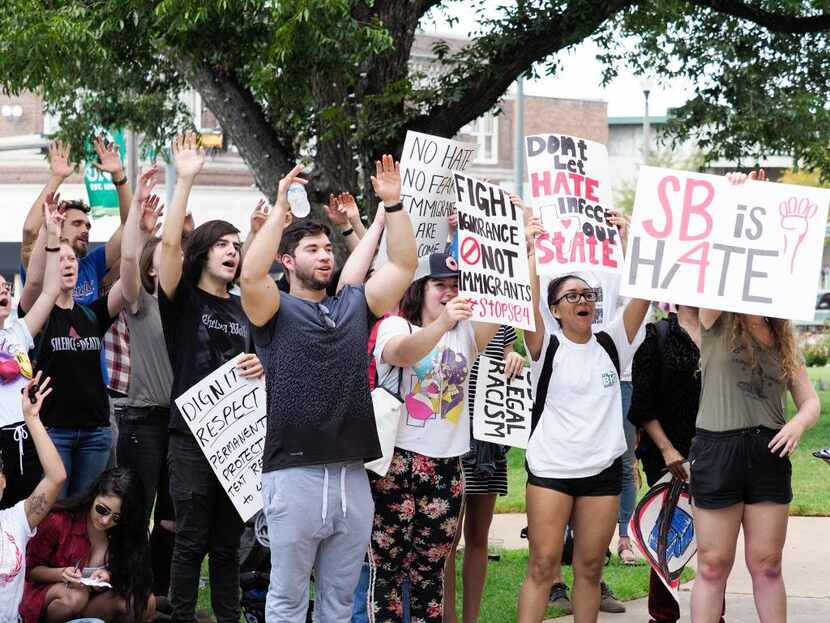 SB4 generó protestas y miedo en el Norte de Texas.