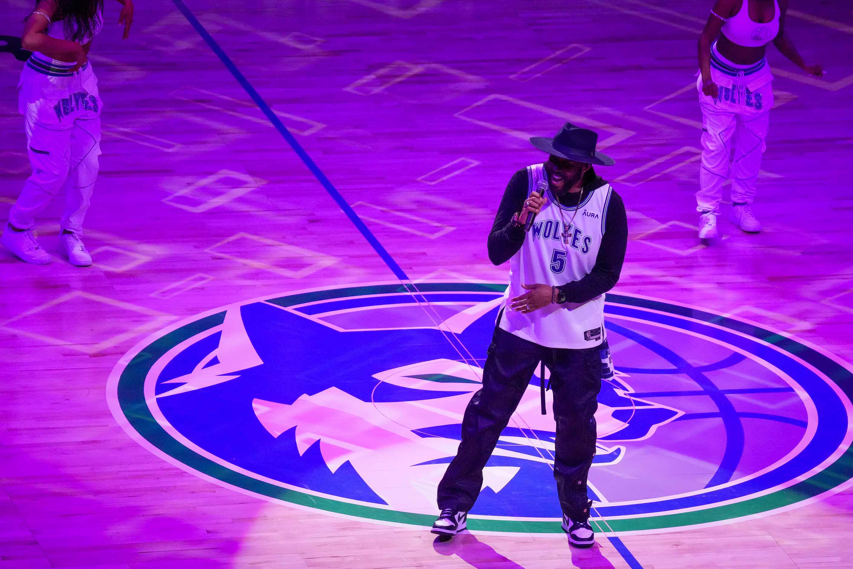Montell Jordan performs at halftime in Game 1 of an NBA basketball Western Conference Finals...