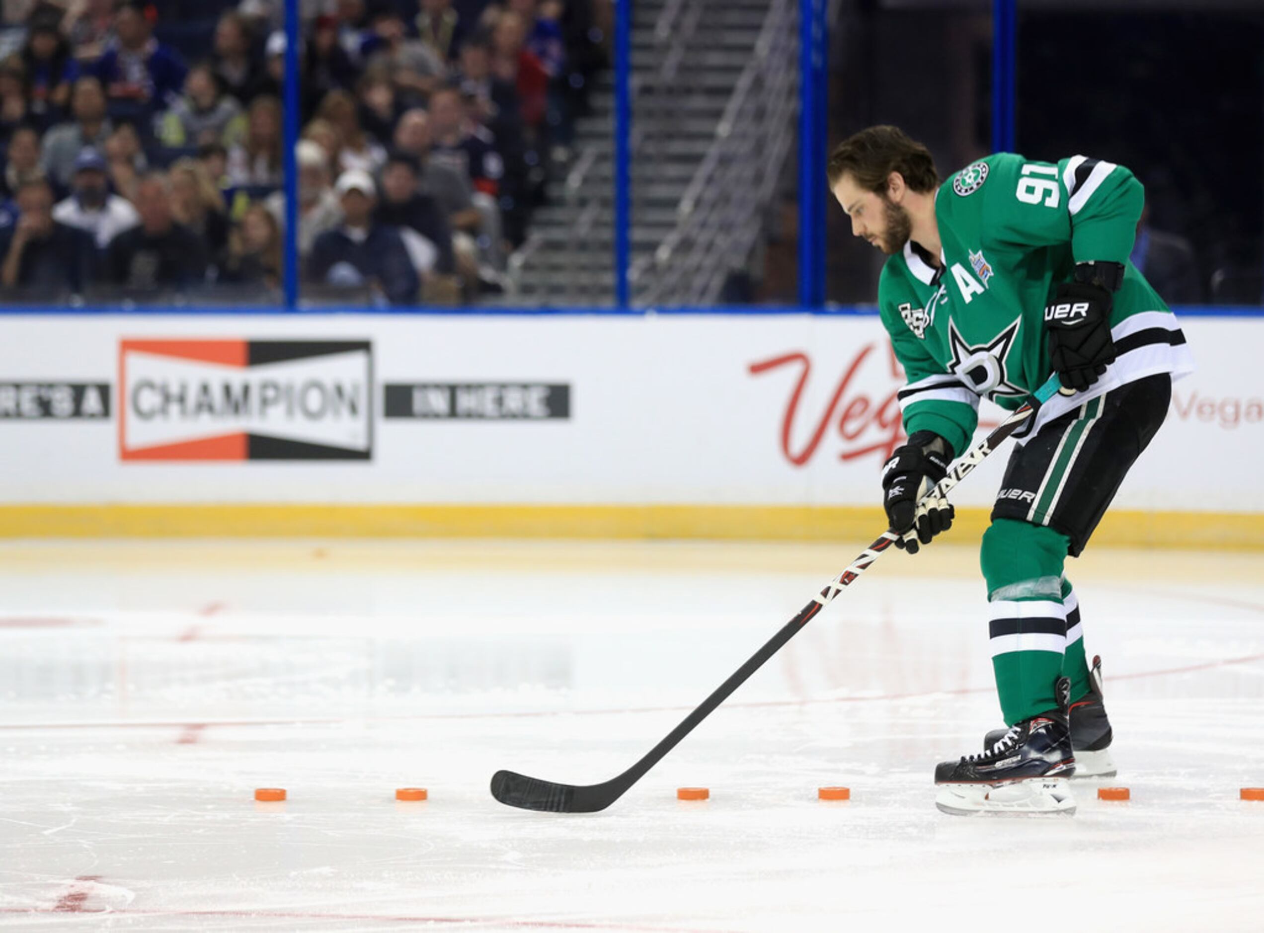 2018 NHL All-Star Skills Competition: Puck Control Relay 